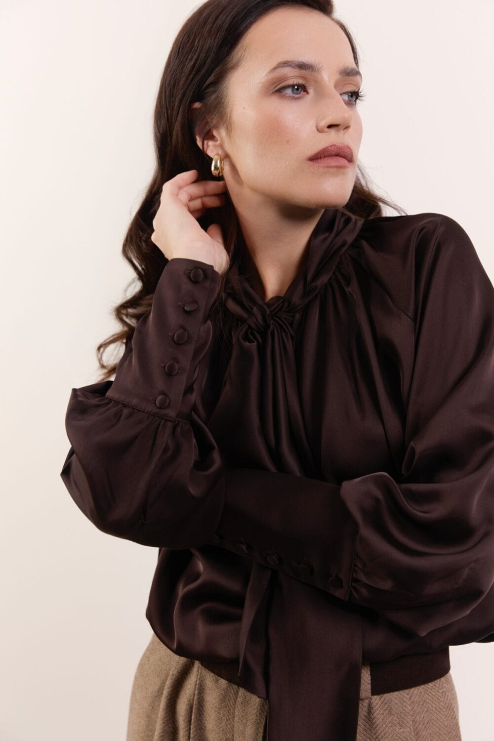 BAUMONT brown satin shirt — zdjęcie 3