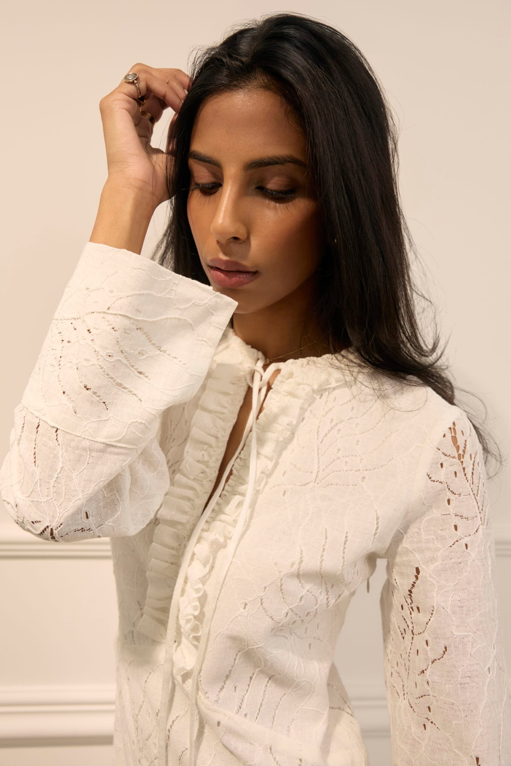 SILVERSTONE ivory dress — zdjęcie 4